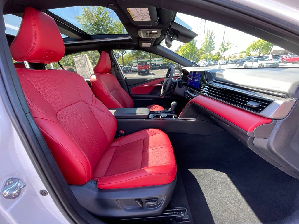 Thumbnail: 2025 Toyota Camry - 30