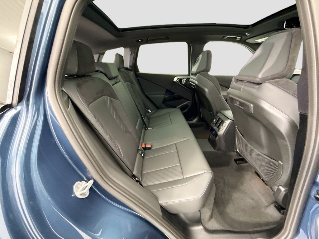 Thumbnail: 2026 BMW X3 - 21