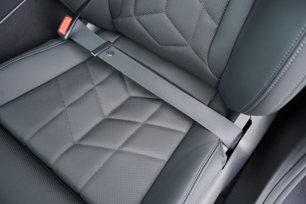 Thumbnail: 2026 BMW i5 - 12