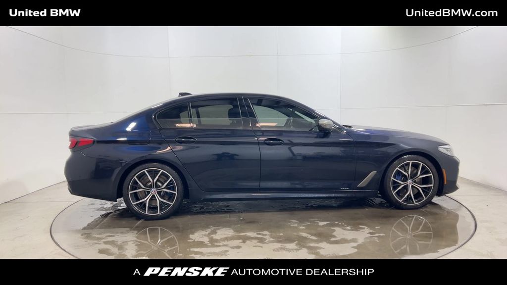 Thumbnail: 2023 BMW 5 Series - 9