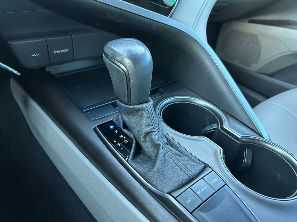 2023 Toyota Camry SE 27