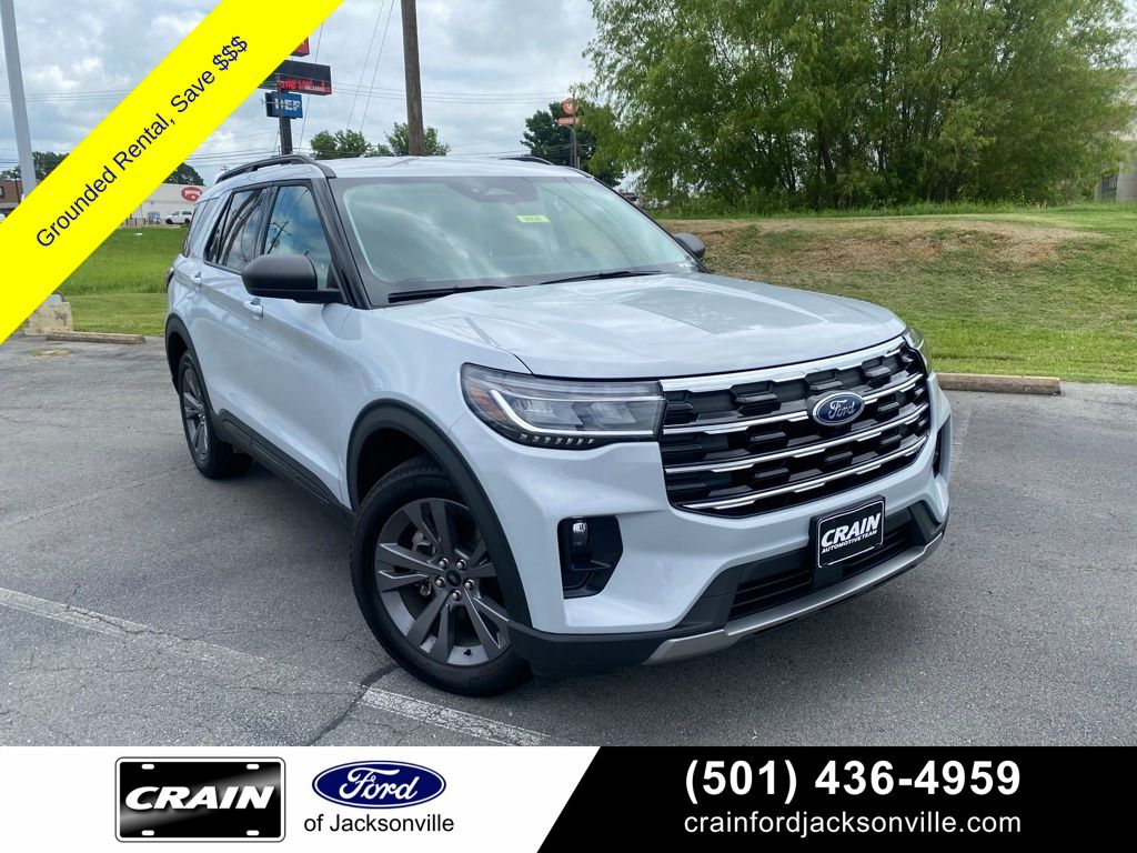White Metallic 2026 Ford Explorer SUV / Crossover All-Wheel Drive Automatic
