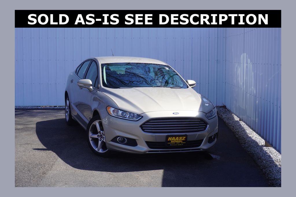 Tectonic 2016 Ford Fusion SE Sedan Front-Wheel Drive 6-Speed Automatic