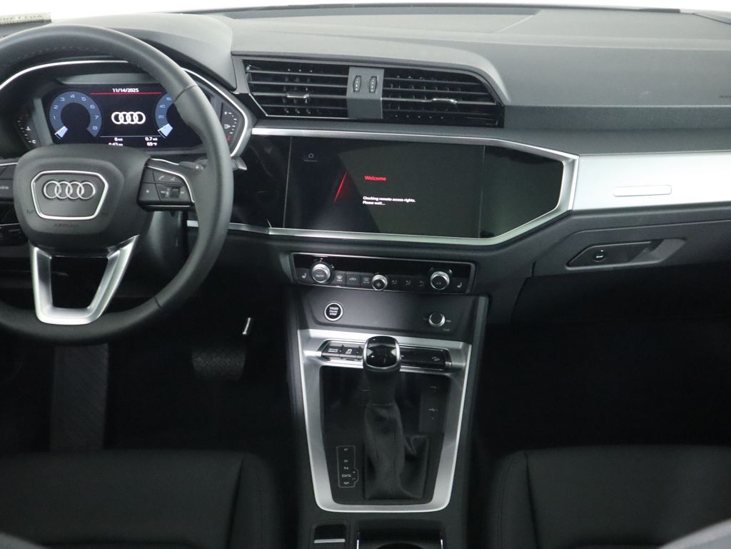 Thumbnail: 2025 Audi Q3 - 15