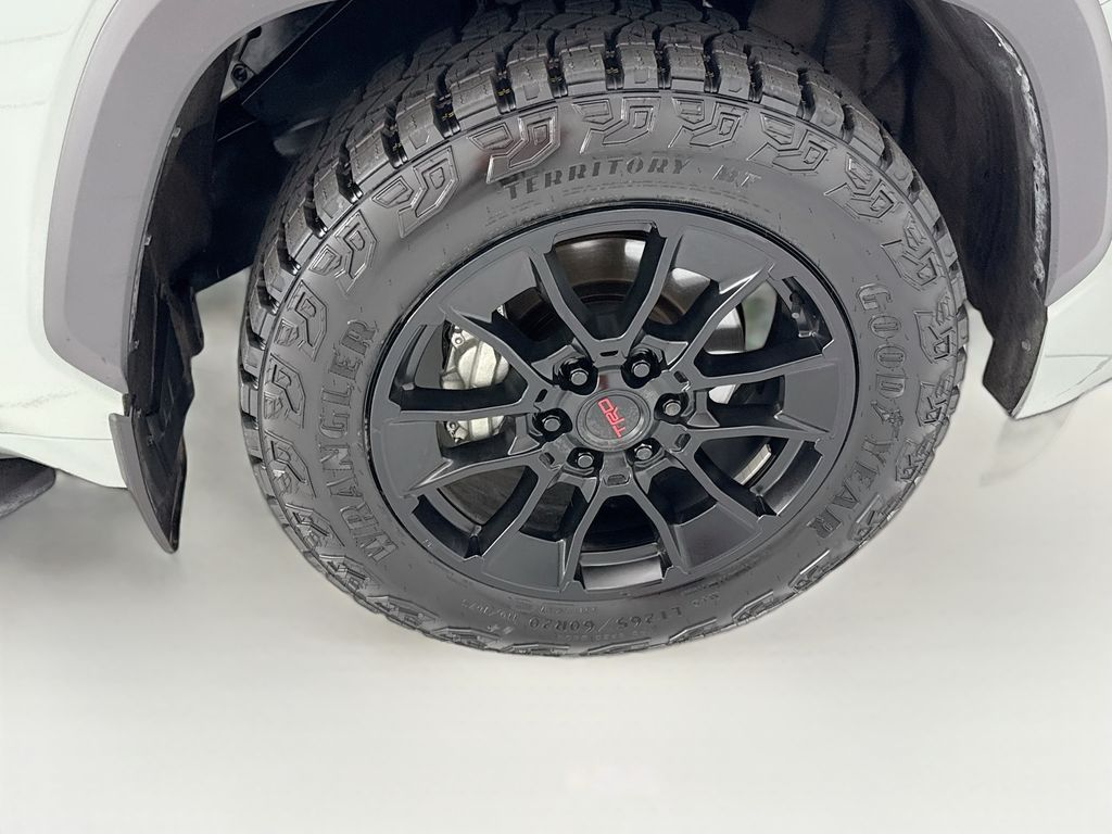 Thumbnail: 2024 Toyota Sequoia - 31