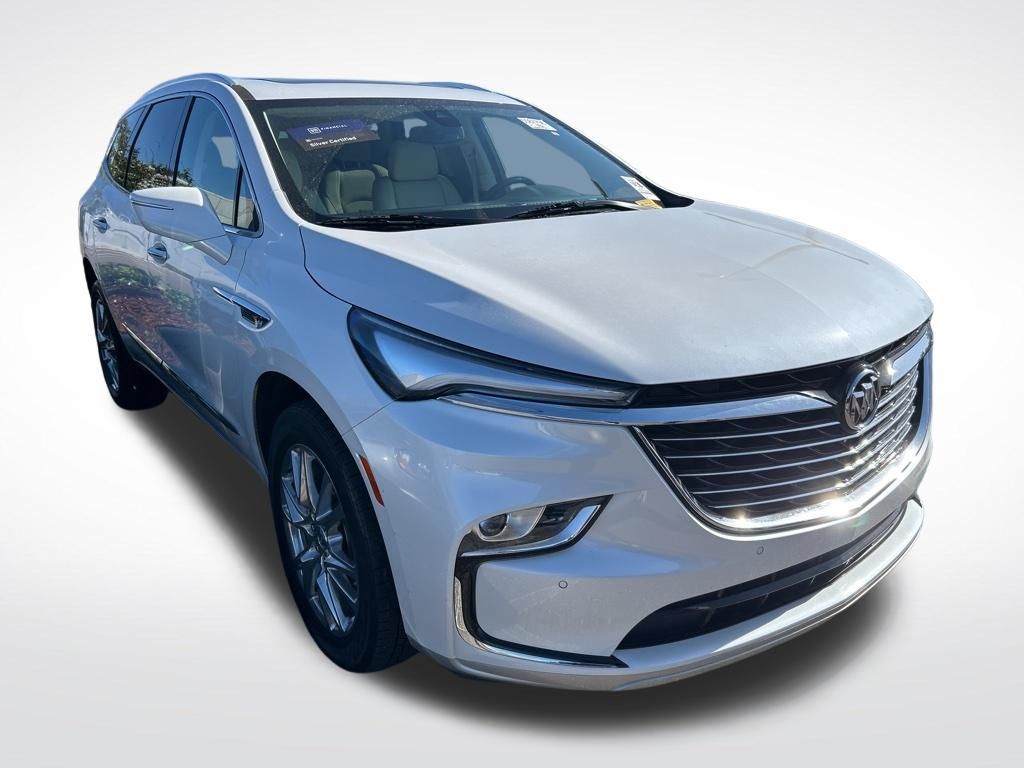 Used 2023 White Buick Essence image 6