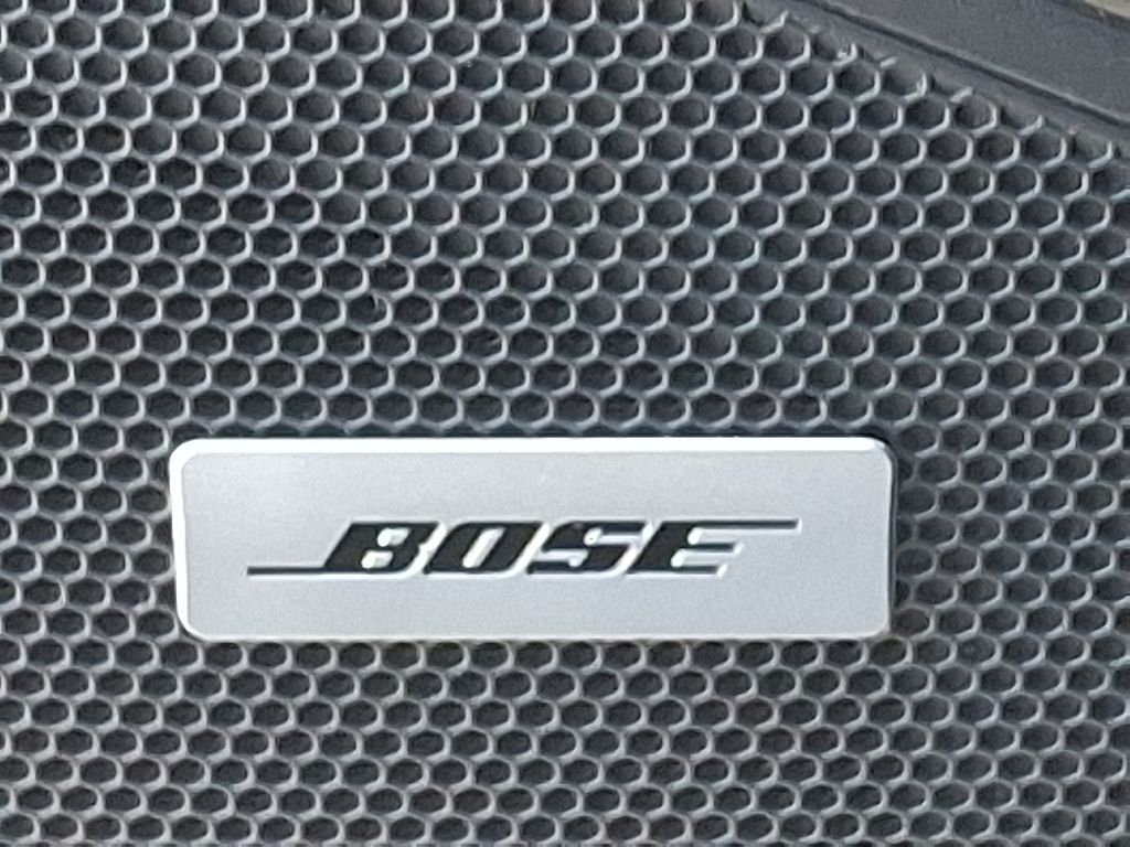 Thumbnail: 2022 Porsche Cayenne - 27