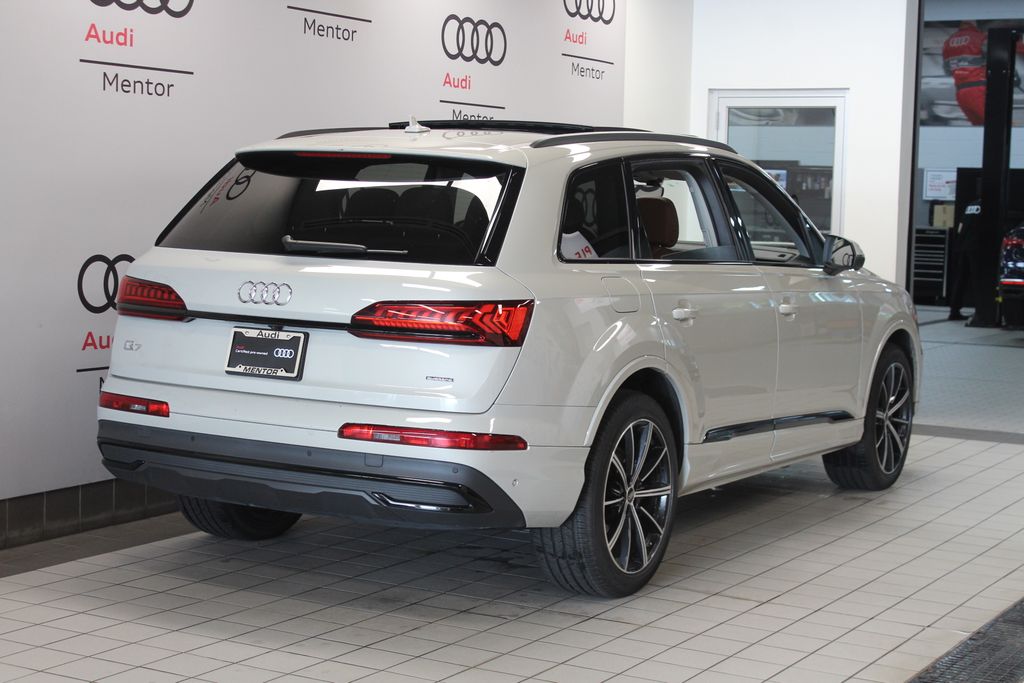 Thumbnail: 2023 Audi Q7 - 6
