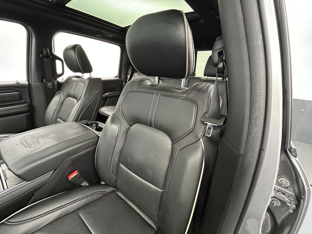 Used 2024 Billet Silver Metallic Clearcoat Ram Limited image 17