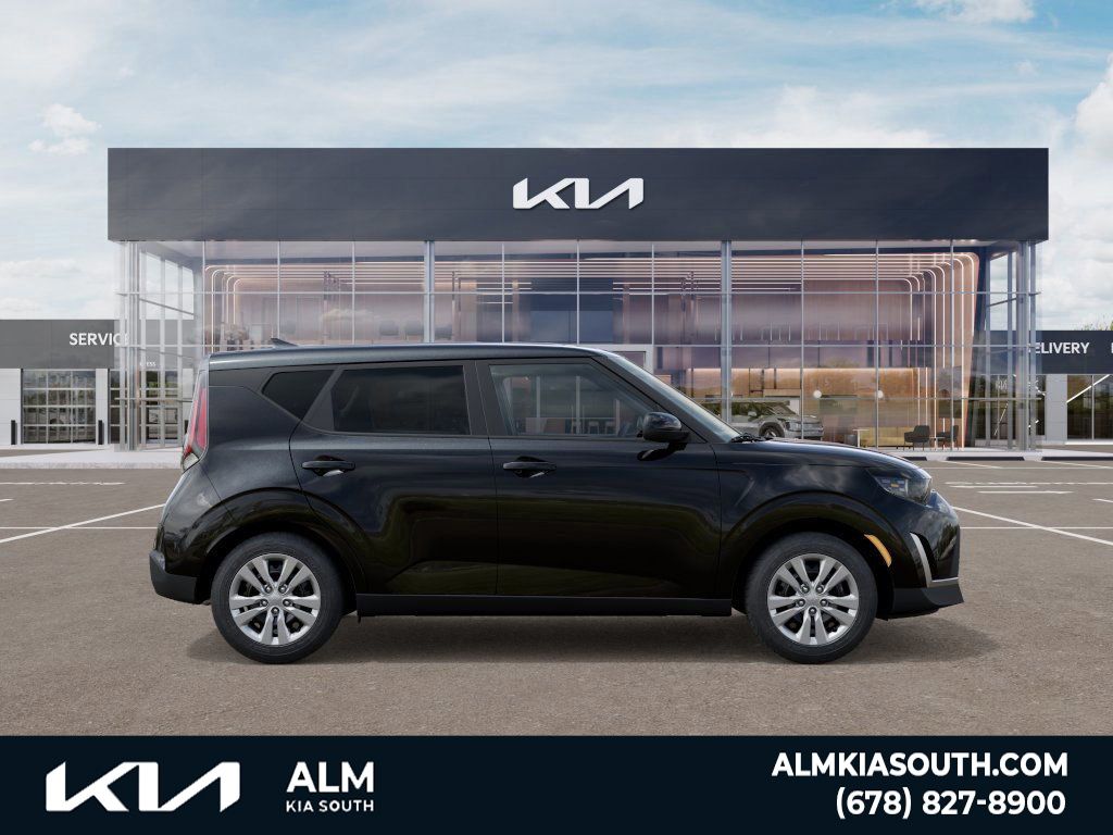 2025 Kia Soul LX photo 7