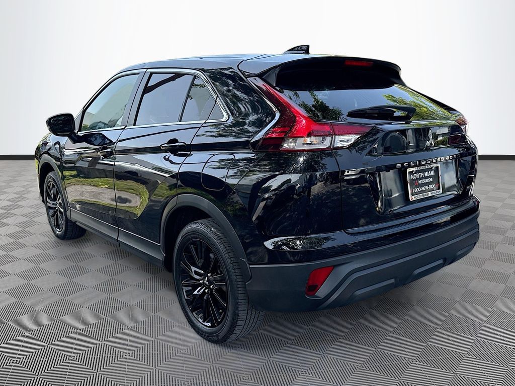 Used 2024 Black Mitsubishi LE image 5