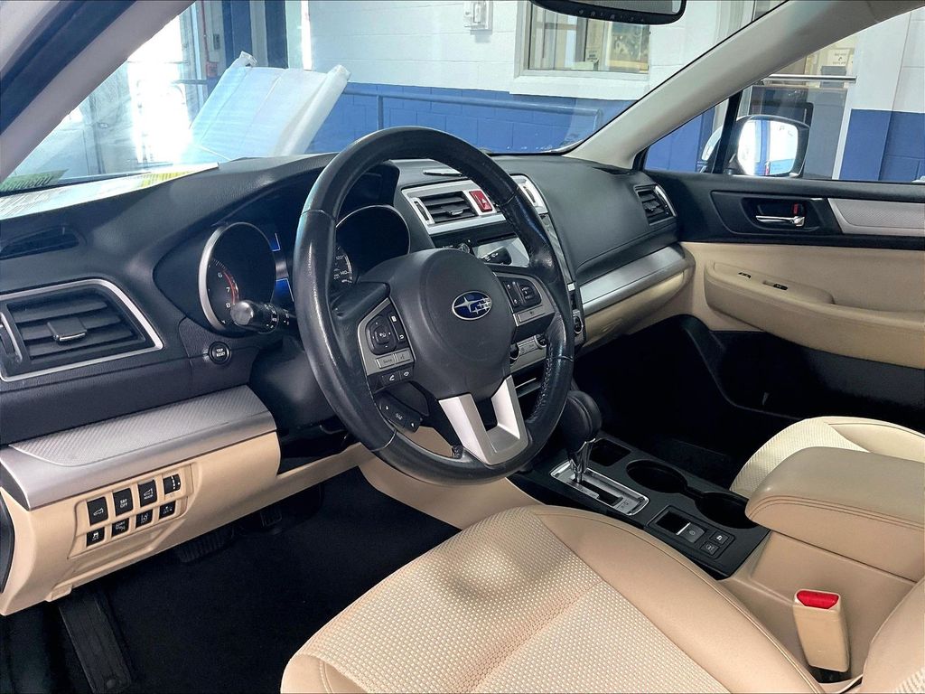 2015 Subaru Outback — photo 8