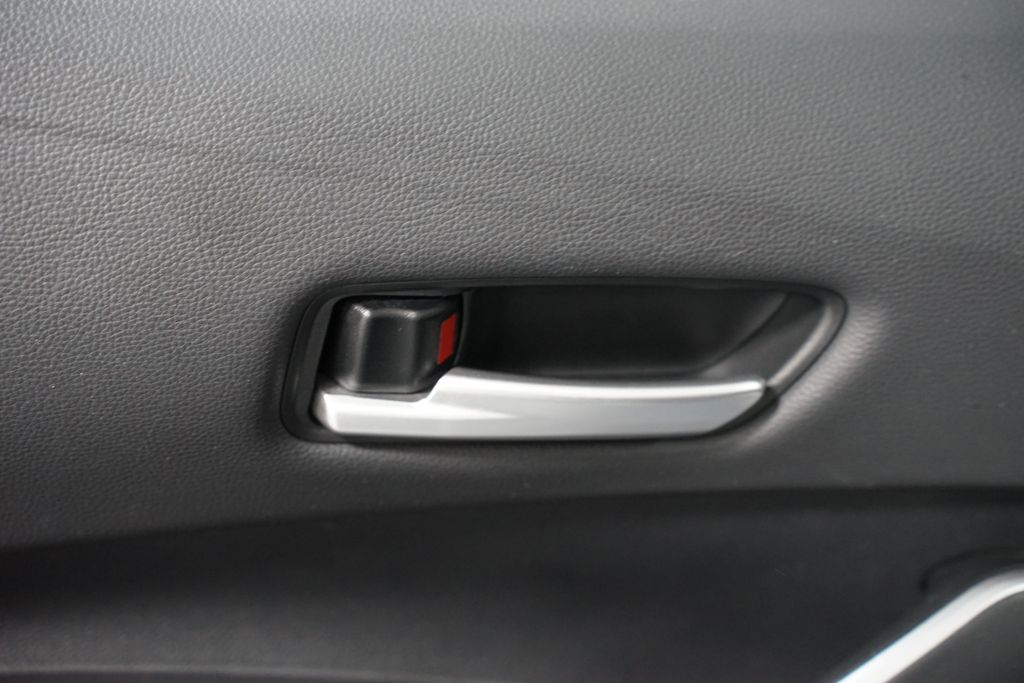 Thumbnail: 2024 Toyota Corolla - 31