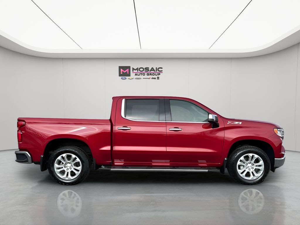 Used 2025 Chevrolet Silverado 1500 LTZ with VIN 1GCUKGED8SZ193724 for sale in Zumbrota, Minnesota