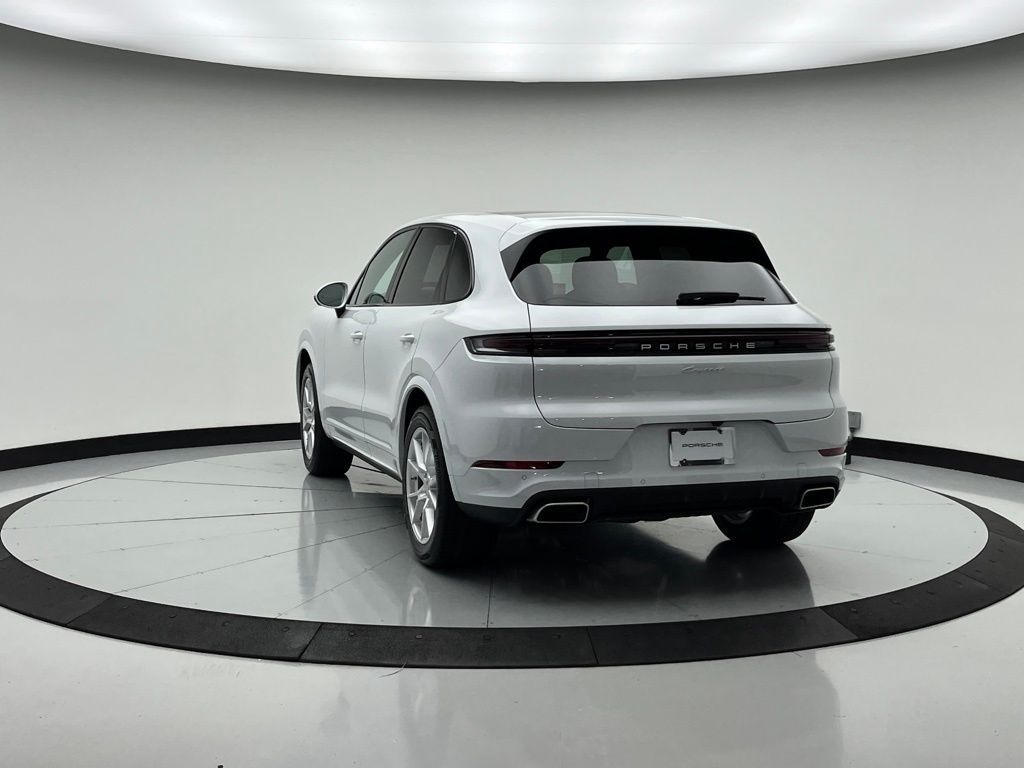 Thumbnail: 2025 Porsche Cayenne - 3
