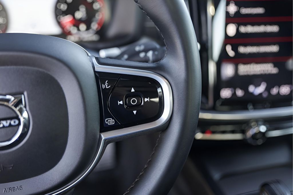 Used Car 2022 Volvo S60  B5 R-design For Sale Under $25,000 In Austin, Texas