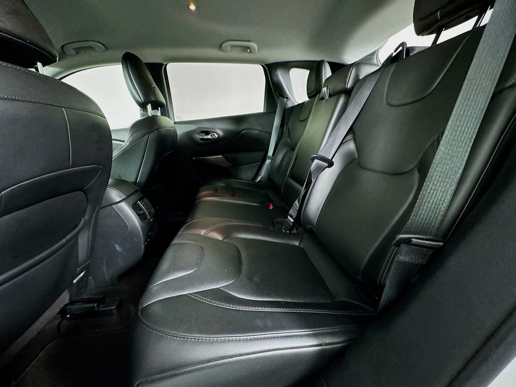 Used Car 2020 Jeep Cherokee  Limited For Sale Under $20,000 In Austin, Texas