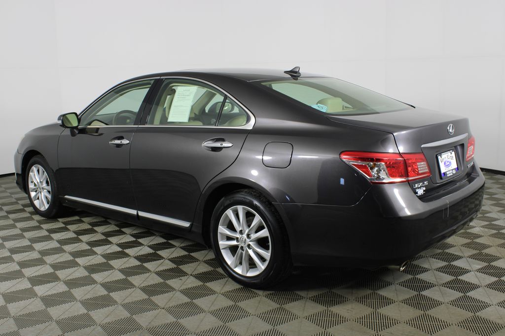 Used 2011 Lexus ES for sale in 