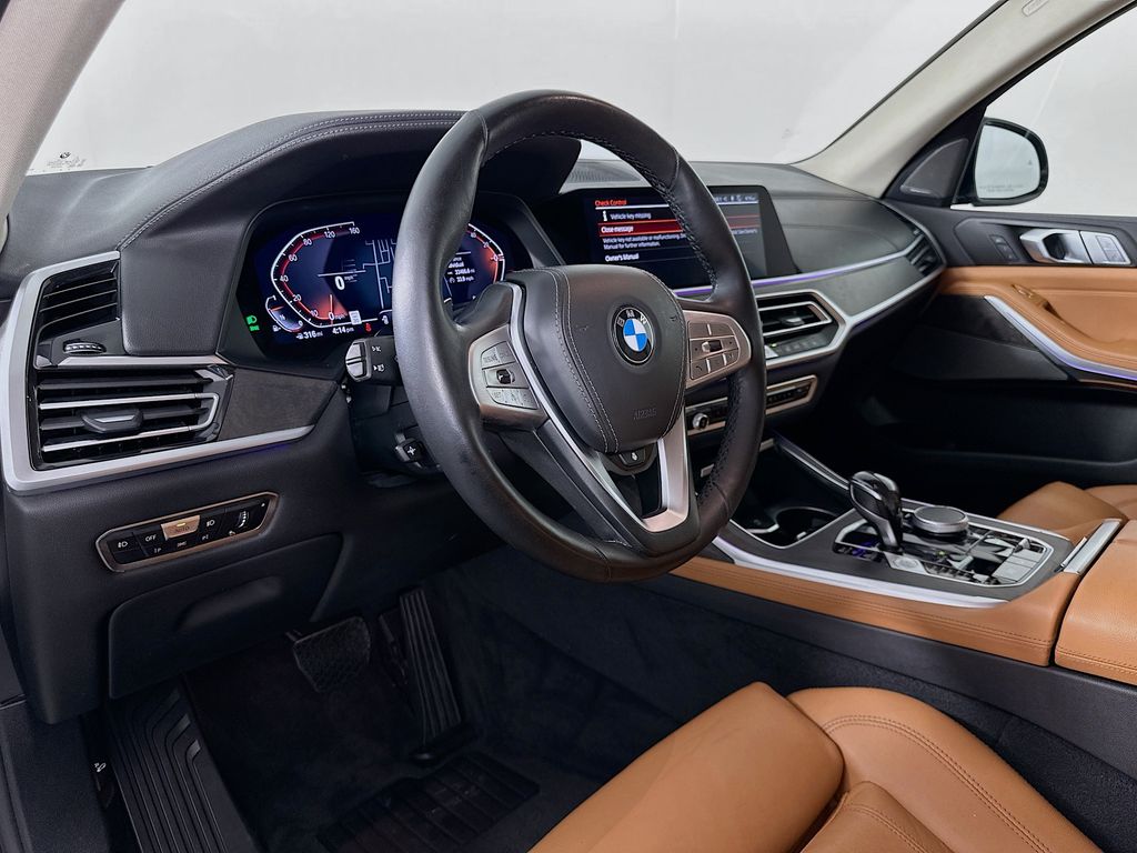 Thumbnail: 2021 BMW X7 - 9