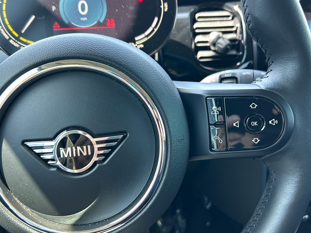 2022 MINI Cooper SE 19