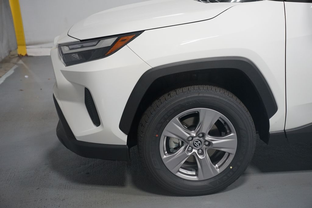 Thumbnail: 2025 Toyota RAV4 - 5