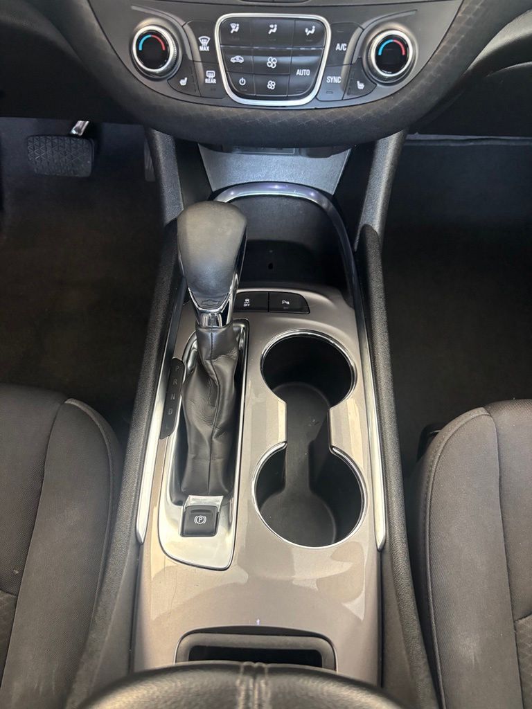Used 2025 Chevrolet Malibu Sedan