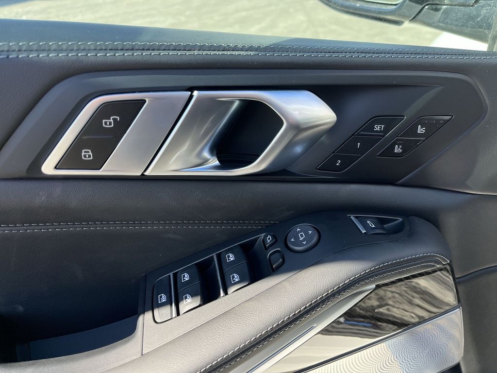 Thumbnail: 2026 BMW X5 - 13