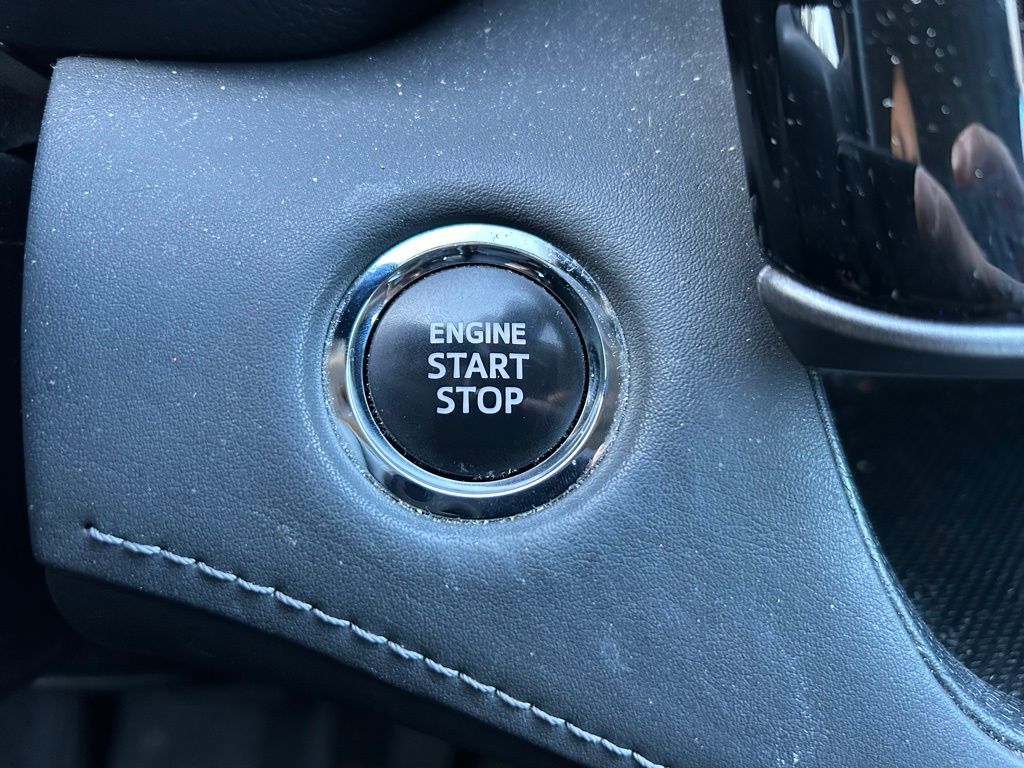 Thumbnail: 2023 Toyota Highlander - 28