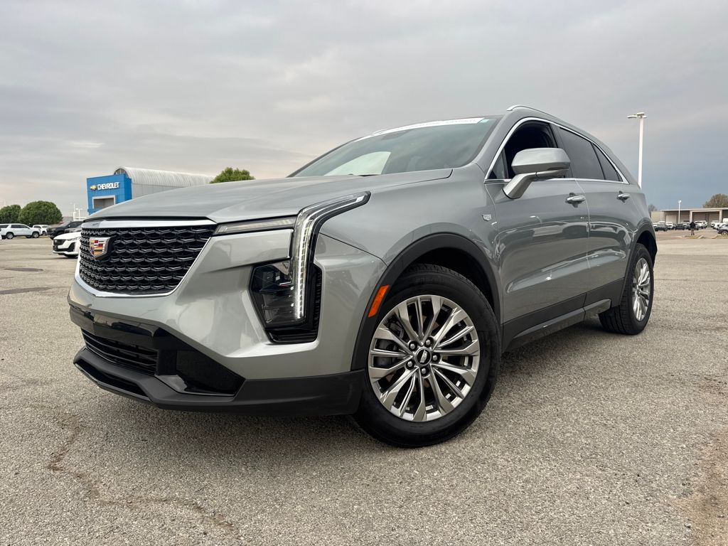 2025 Cadillac XT4 Premium Luxury FWD