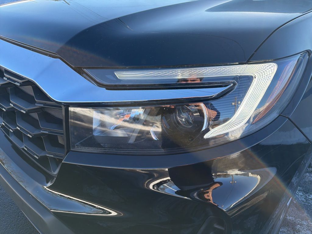 Thumbnail: 2023 Honda Passport - 9