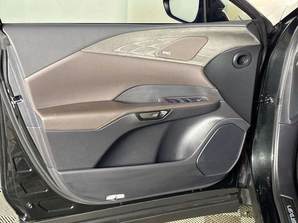 2025 Lexus RX 450h+ Luxury