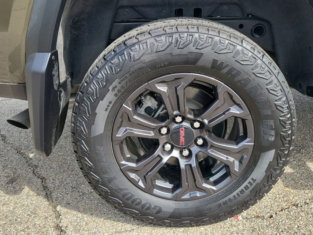 View vehicle photo 5