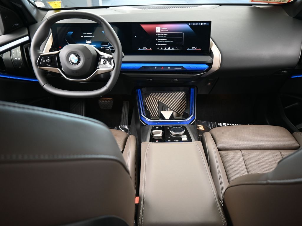 Used 2025 Mineral White Metallic BMW 30 xDrive image 40