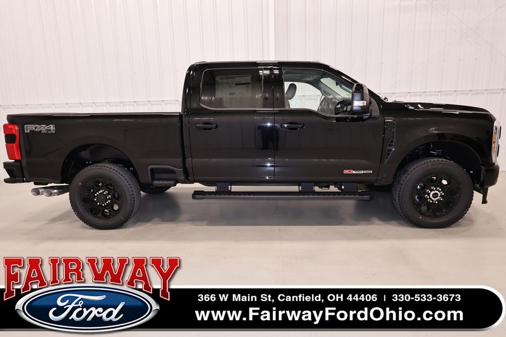 Agate Black Metallic 2026 Ford F-350 Super Duty Lariat Crew Cab 4WD Pickup Truck Four-Wheel Drive Automatic