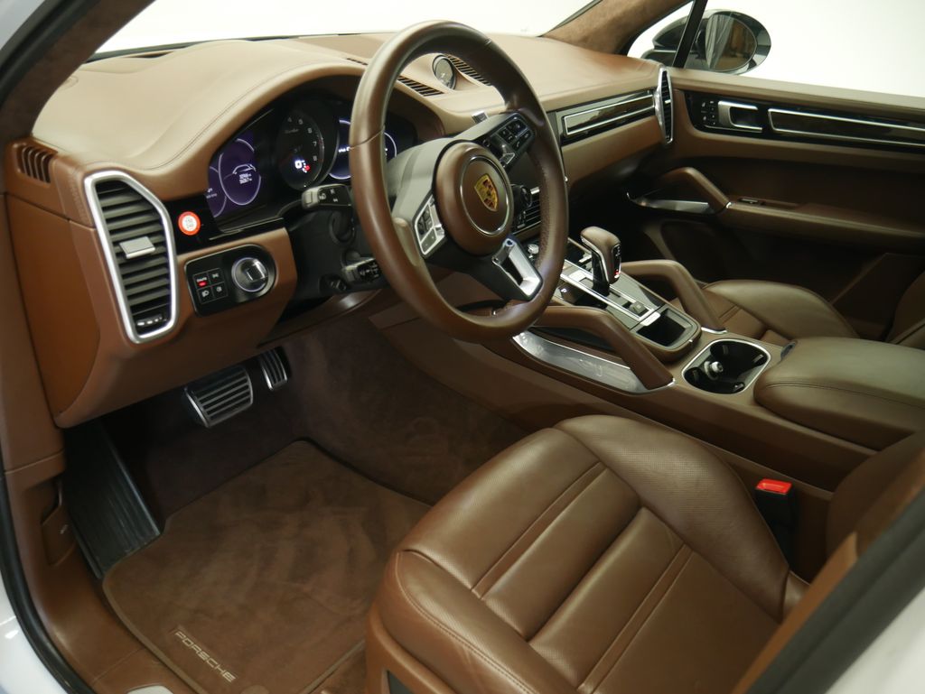 Thumbnail: 2023 Porsche Cayenne - 5