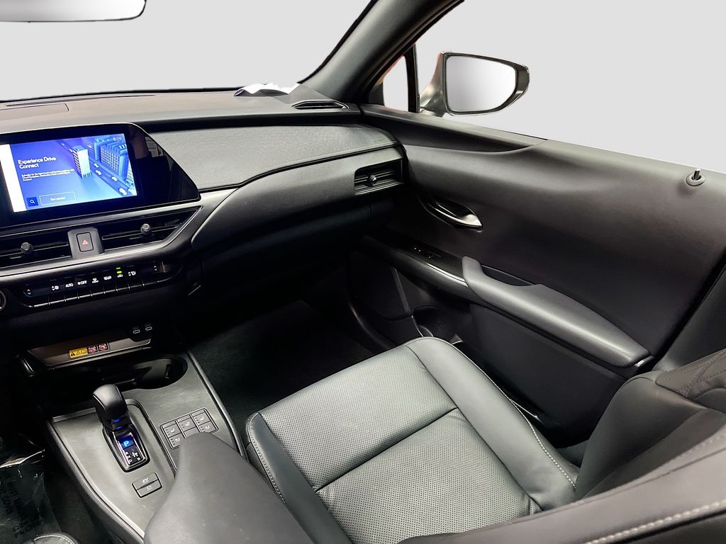 Used 2025 Obsidian Lexus 300h F SPORT Design image 24
