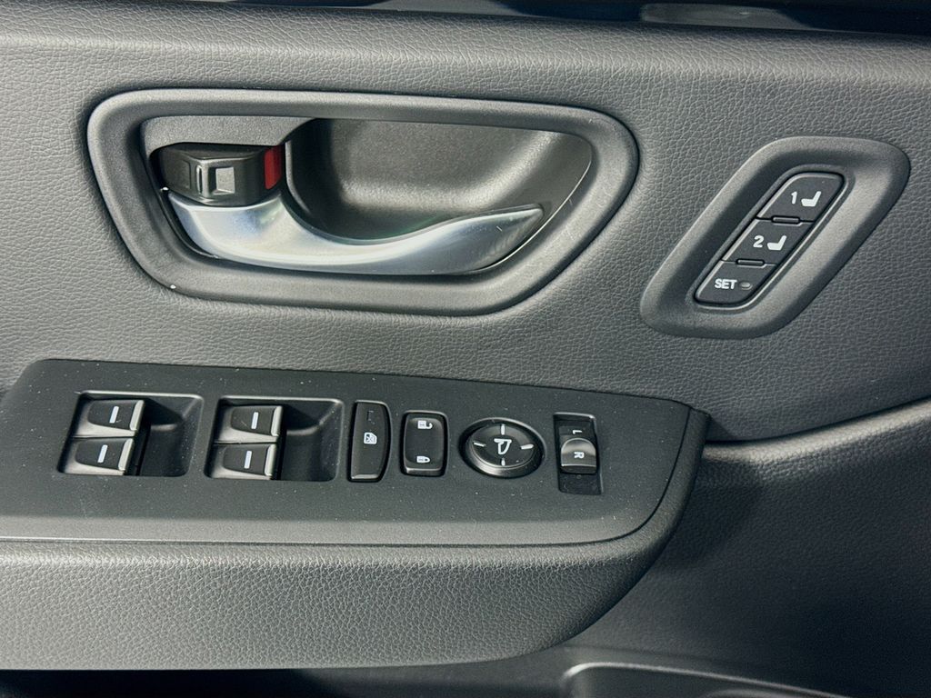 Used Car 2025 Honda Pilot  Ex-l For Sale Under $40,000 In Austin, Texas