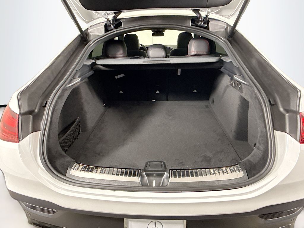 Thumbnail: 2026 Mercedes-Benz GLE - 30