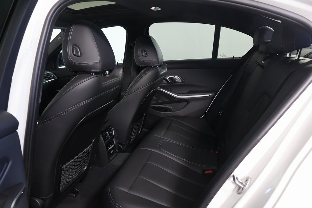 Thumbnail: 2023 BMW 3 Series - 11