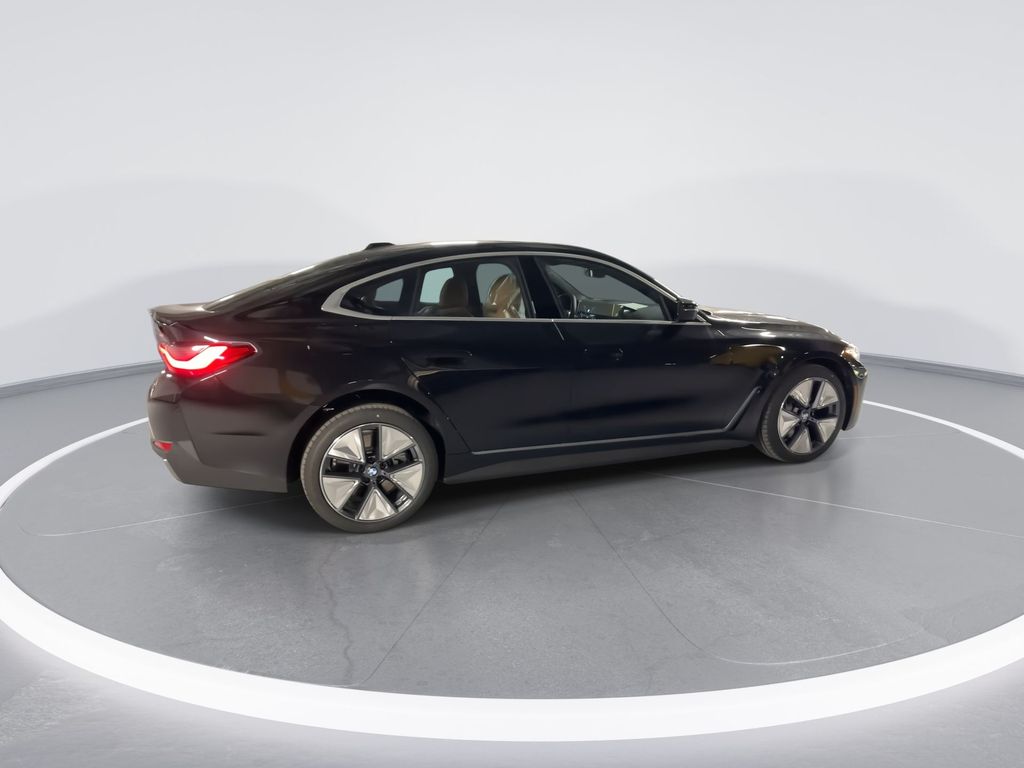 2025 BMW i4 xDrive40 8