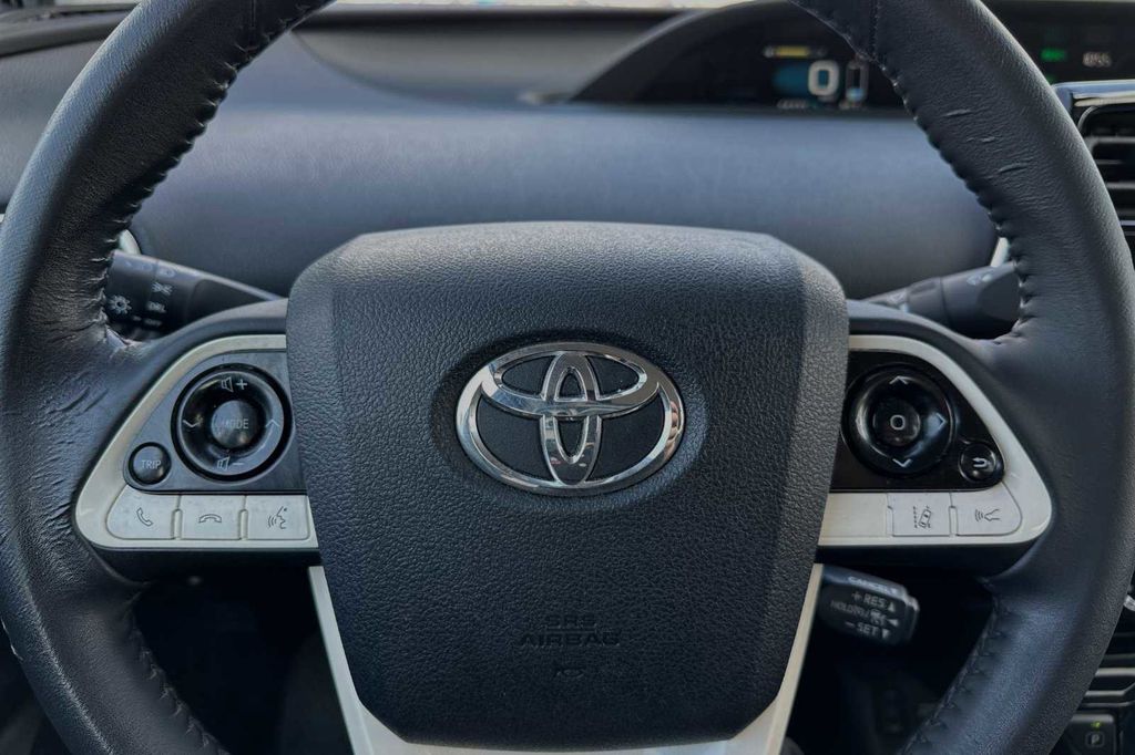 2018 Toyota Prius Prime Plus 26