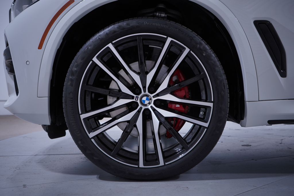 Thumbnail: 2023 BMW X5 - 2