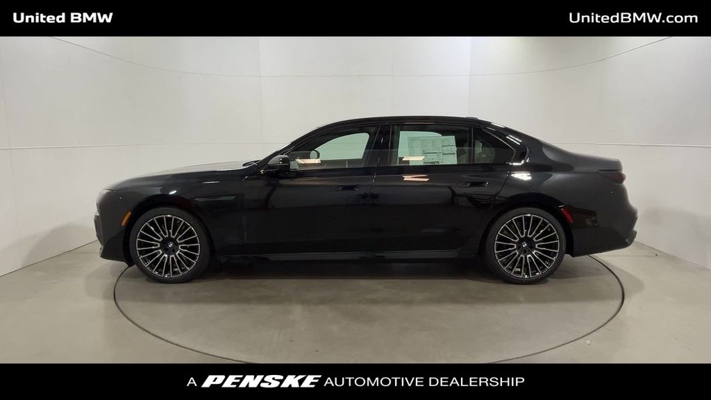 Thumbnail: 2025 BMW 7 Series - 5