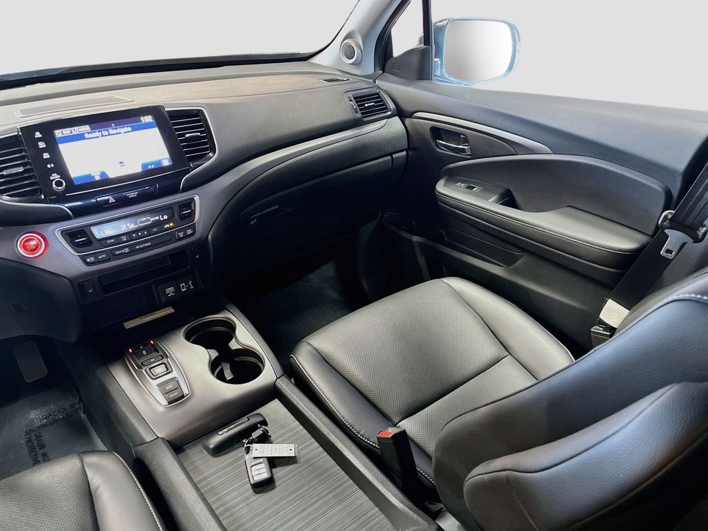 Used 2023 Silver Honda RTL-E image 25