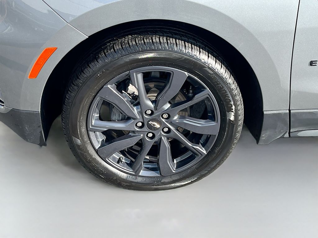 Used 2024 Gray Chevrolet RS image 34