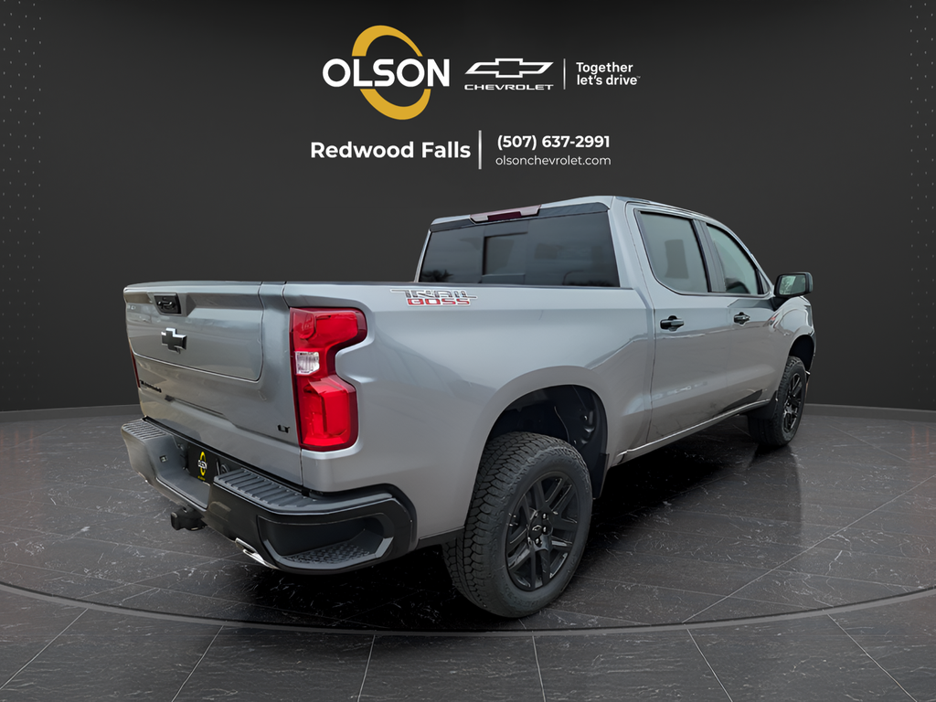 View vehicle photo 5