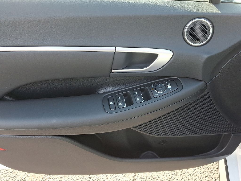 Thumbnail: 2025 Hyundai Sonata - 14