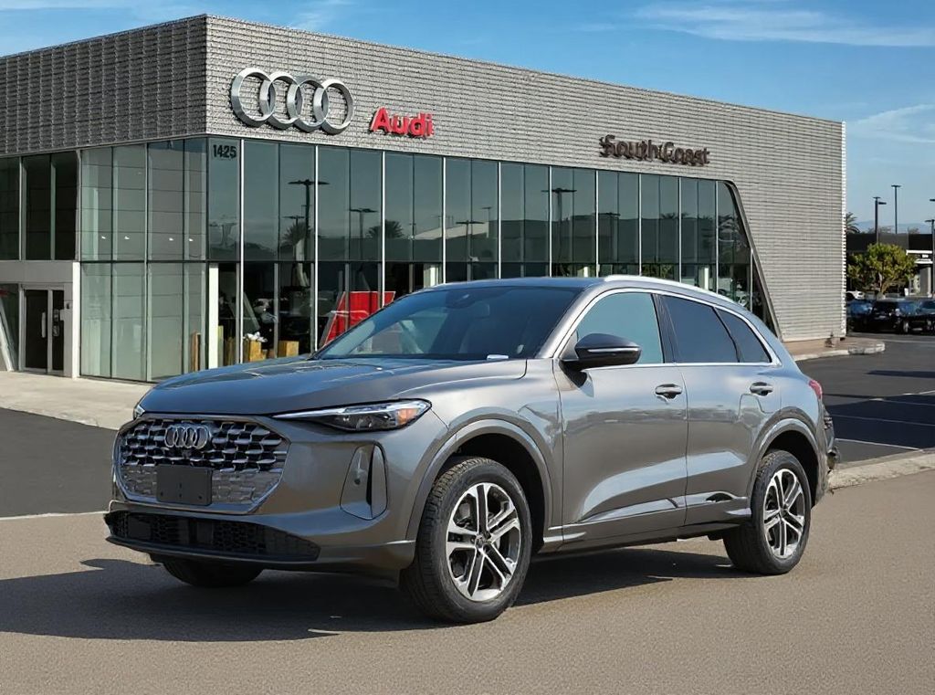 Thumbnail: 2025 Audi Q5 - 1