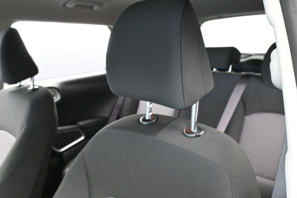 Used 2024 Snow White Pearl Kia LX image 16