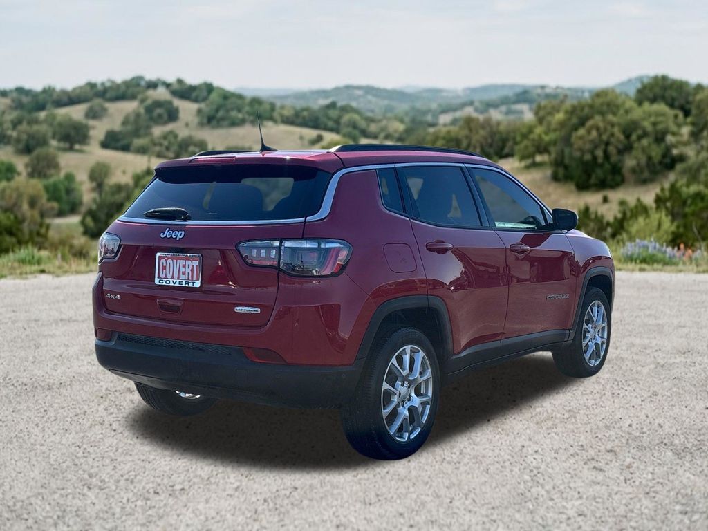 Used Car 2024 Jeep Compass  Latitude Lux For Sale Under $25,000 In Austin, Texas